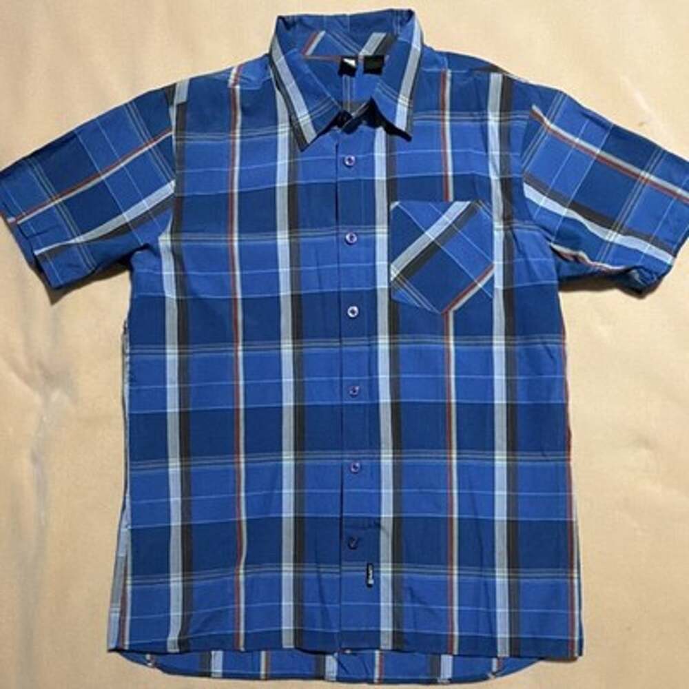 Rusty Men’s Plaid Button-Up Shirt Short Sleeve Poly/Cotton Chest 46” Pockets